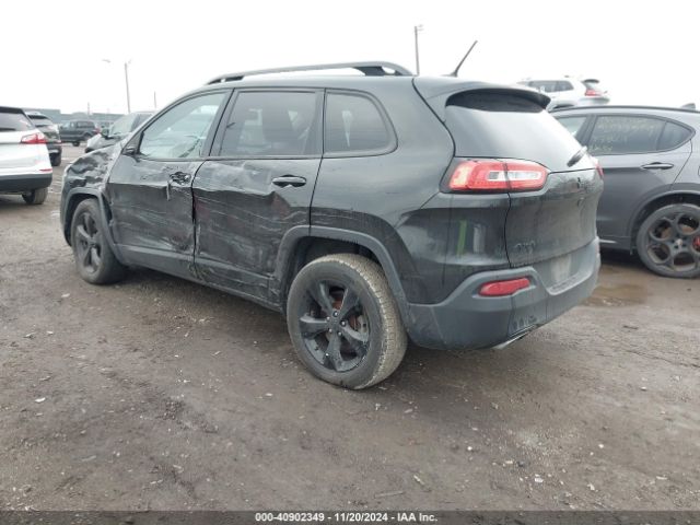 1C4PJMCS8FW774678 Jeep Cherokee Latitude Altitude