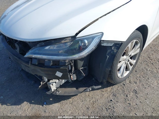 Chrysler 200 Limited 2015 1C3CCCAB9FN649351 Image 6