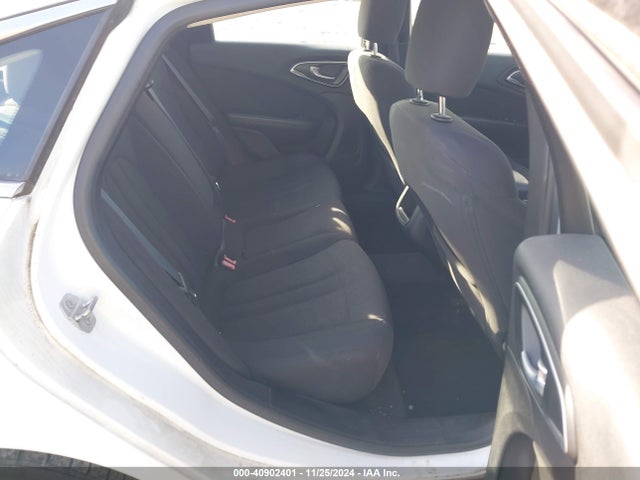 Chrysler 200 Limited 2015 1C3CCCAB9FN649351 Image 8
