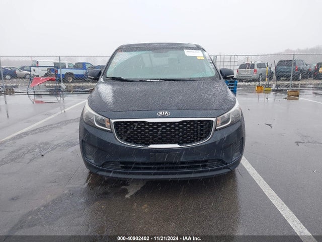 KIA SEDONA LX 2016 KNDMB5C18G6191431 Image 12