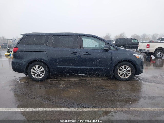 KIA SEDONA LX 2016 KNDMB5C18G6191431 Image 13