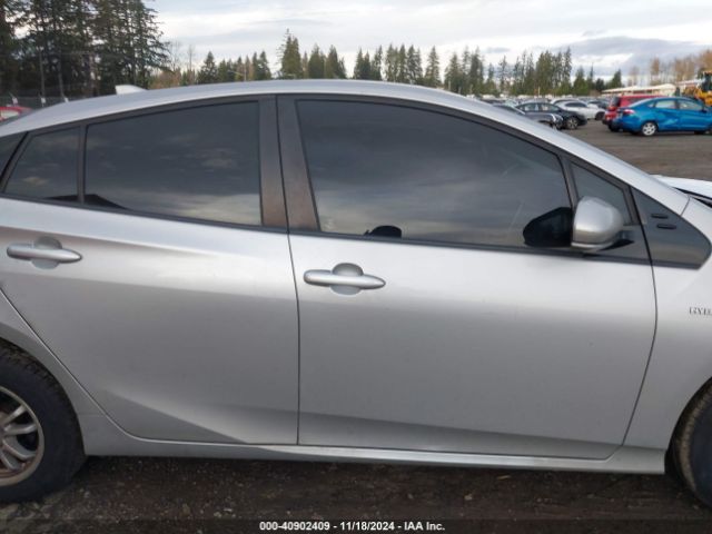 JTDKARFU7H3542517 Toyota Prius Three