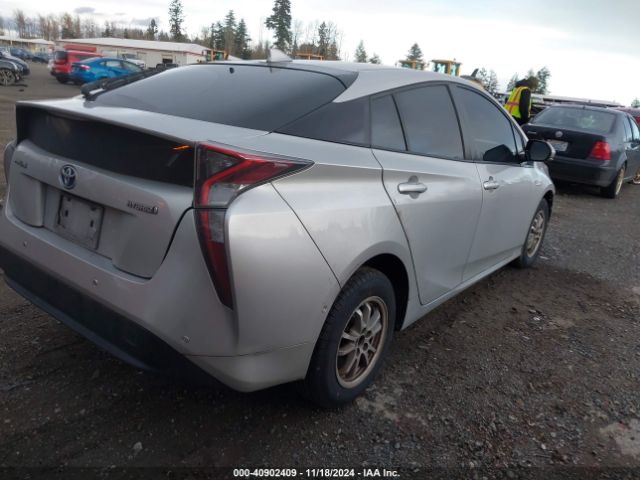 JTDKARFU7H3542517 Toyota Prius Three