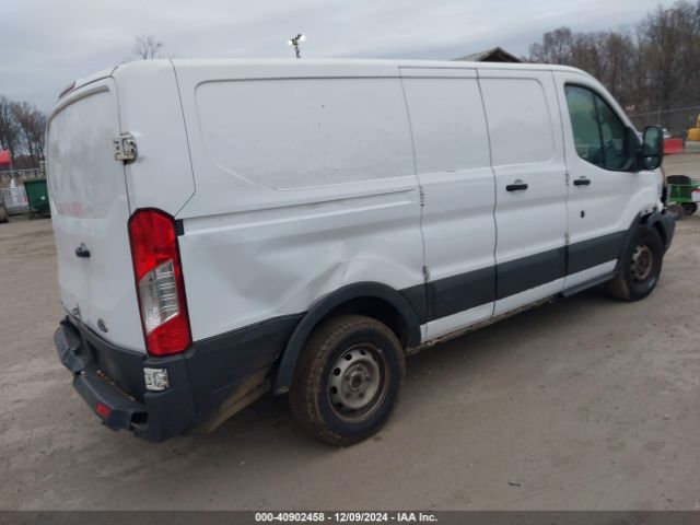 1FTNE1ZM4FKB28600 Ford Transit-150