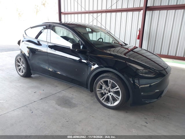 2023 TESLA MODEL Y 7SAYGAEE0PF741157 Photo 0