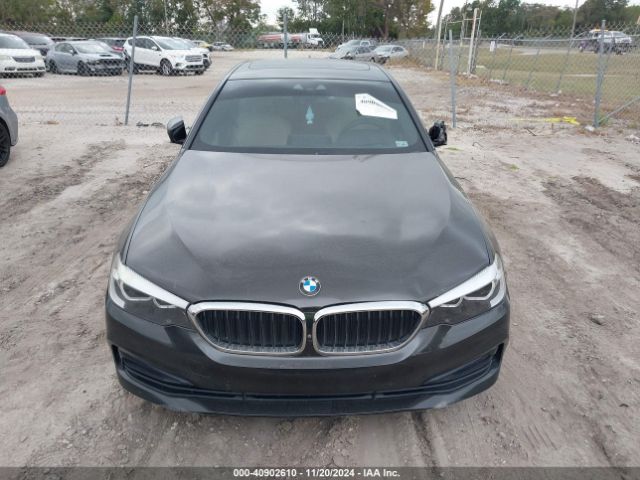 WBAJA5C3XHG894979 BMW 530I
