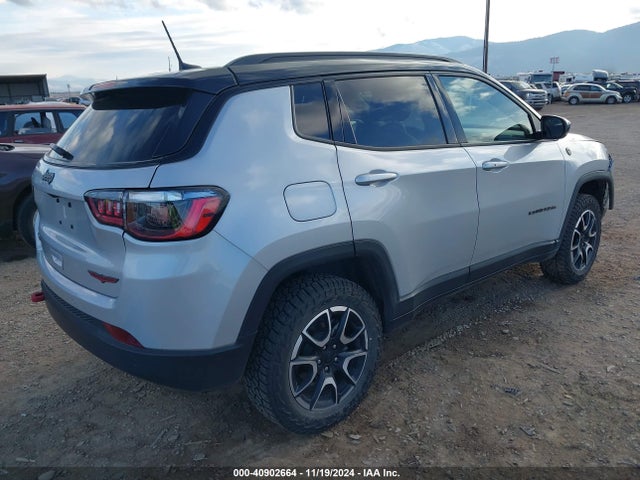 Jeep Compass Trailhawk 4x4 2024 3C4NJDDN5RT118223 Image 4