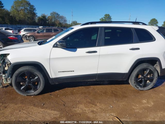 1C4PJLAB1GW336616 Jeep Cherokee Altitude