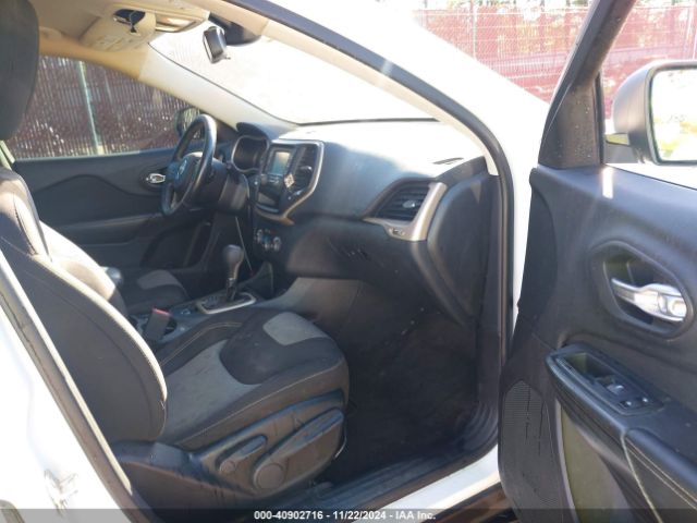 1C4PJLAB1GW336616 Jeep Cherokee Altitude