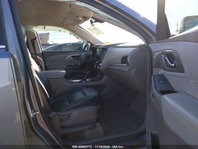 1GNERGKW3JJ252219 Chevrolet Traverse 1lt