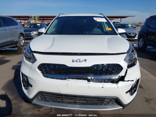 KNDCB3LC6N5532779 KIA NIRO LX