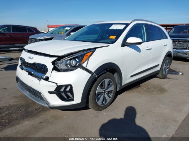 KNDCB3LC6N5532779 KIA NIRO LX