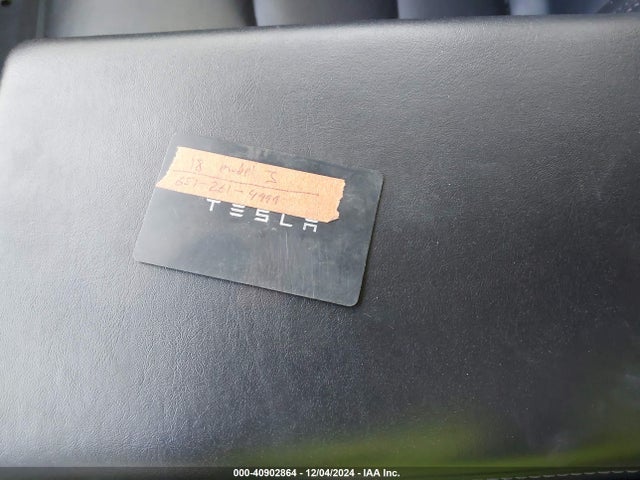 2018 TESLA MODEL 3 5YJ3E1EB3JF064986 Photo 10