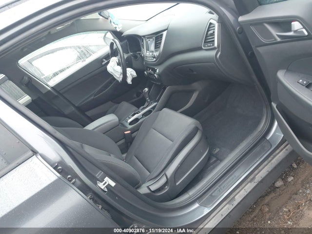 Hyundai Tucson Night 2017 KM8J33A2XHU487611 Image 5