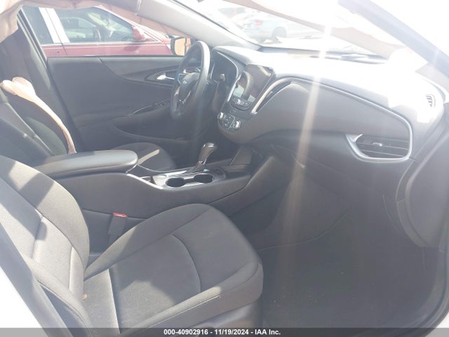 1G1ZB5ST5LF154414 Chevrolet Malibu Fwd Ls
