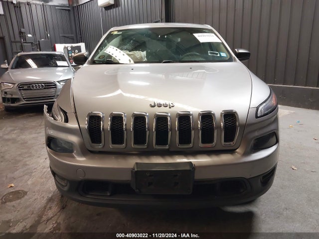 1C4PJLAB9EW155082 Jeep Cherokee Sport