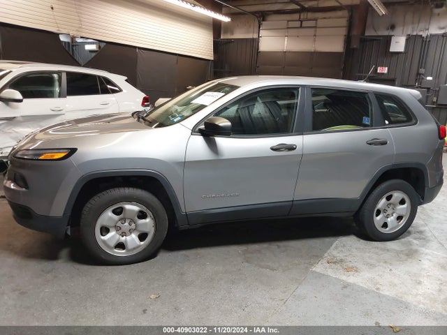 1C4PJLAB9EW155082 Jeep Cherokee Sport