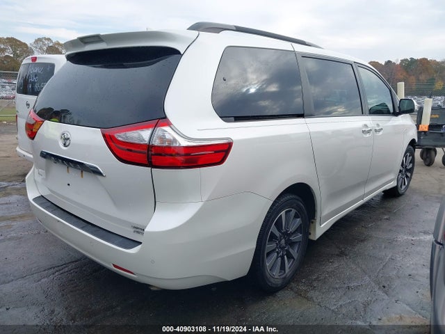 5TDDZ3DC2KS226750 Toyota Sienna Limited 7 Passenger