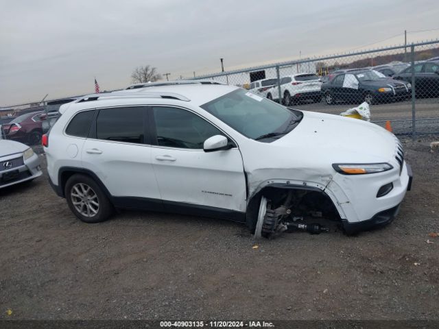 1C4PJMCS5HW576160 Jeep Cherokee Latitude 4x4