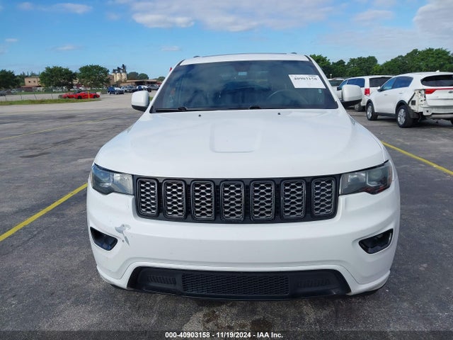 Jeep Grand Cherokee Laredo 2018 1C4RJFAG7JC319737 Image 12