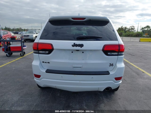 Jeep Grand Cherokee Laredo 2018 1C4RJFAG7JC319737 Image 16
