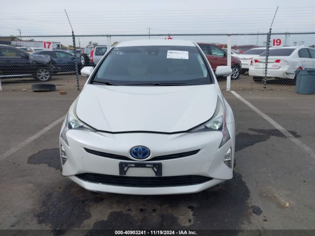JTDKARFUXG3000956 Toyota Prius Three Touring