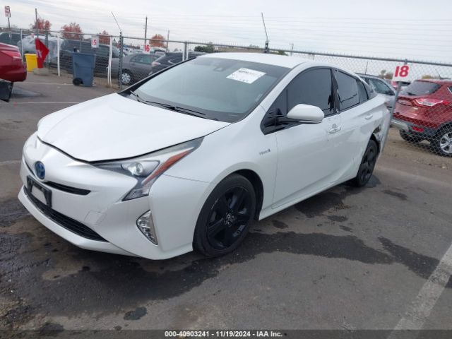 JTDKARFUXG3000956 Toyota Prius Three Touring