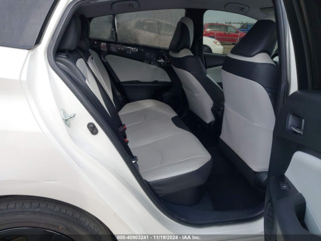 JTDKARFUXG3000956 Toyota Prius Three Touring