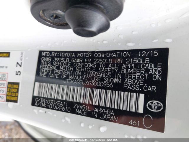 JTDKARFUXG3000956 Toyota Prius Three Touring