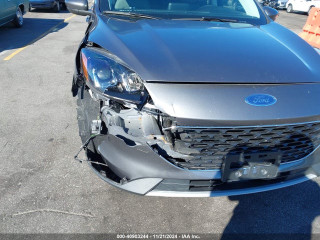 Ford ESCAPE SE 2021 1FMCU9G64MUA92210 Image 18