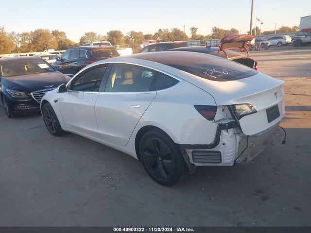 2018 TESLA MODEL 3 5YJ3E1EA5JF162344 Photo 2