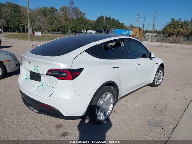 2021 TESLA MODEL Y 5YJYGDEE6MF099778 Photo 3
