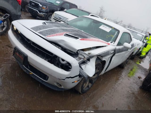 2C3CDZAG0GH289408 Dodge Challenger Sxt