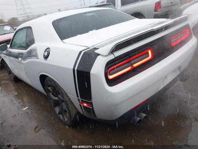 2C3CDZAG0GH289408 Dodge Challenger Sxt