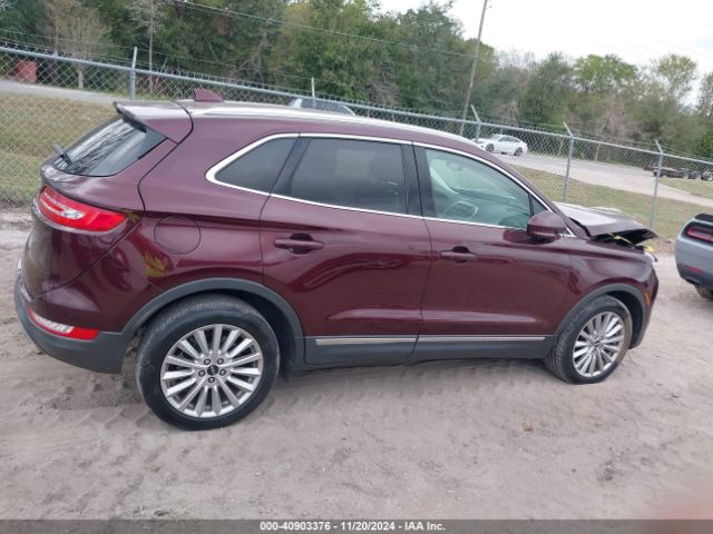 5LMCJ1C99KUL02188 Lincoln Mkc Standard