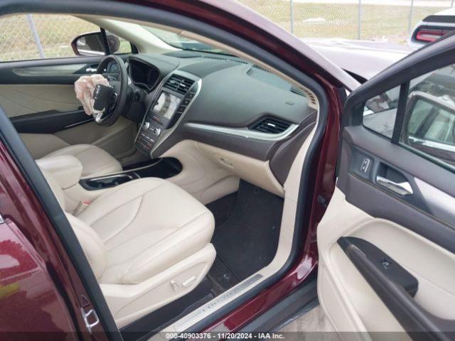5LMCJ1C99KUL02188 Lincoln Mkc Standard