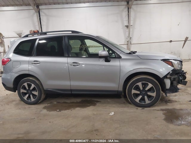 Subaru Forester 2.5i Premium 2017 JF2SJAGC6HH493404 Image 13