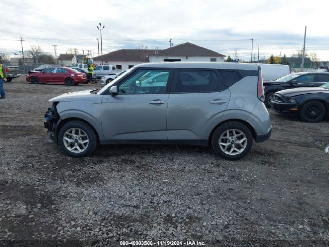 KNDJ23AU9P7849725 KIA SOUL S