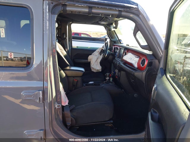 1C4HJXFG6JW221193 Jeep Wrangler Unlimited Rubicon 4x4