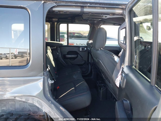1C4HJXFG6JW221193 Jeep Wrangler Unlimited Rubicon 4x4