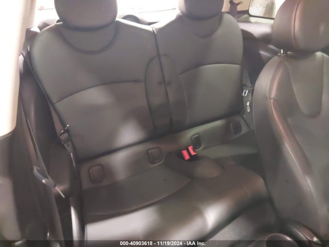 2011 MINI COOPER WMWSU3C53BT099059 Photo 7