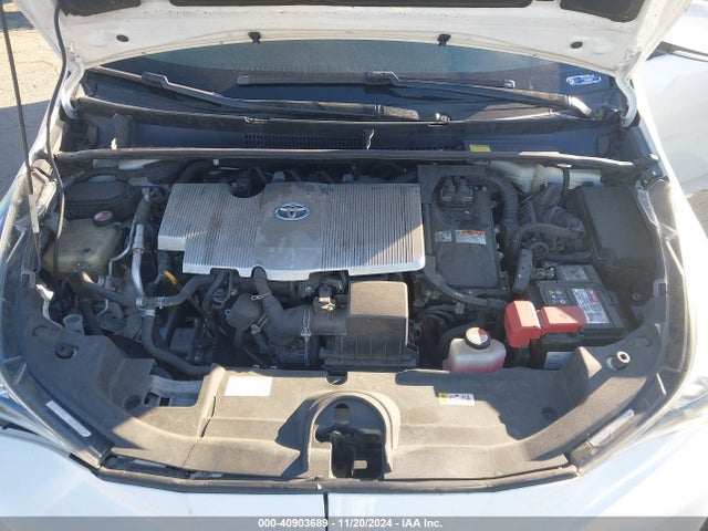 Toyota Prius Two 2016 JTDKBRFU6G3016987 Image 10