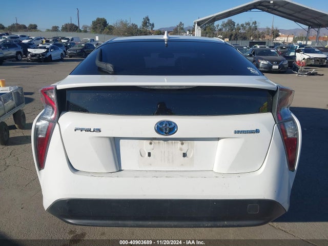 Toyota Prius Two 2016 JTDKBRFU6G3016987 Image 16