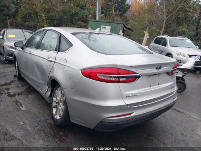 3FA6P0LU8KR180566 Ford Fusion Hybrid Se