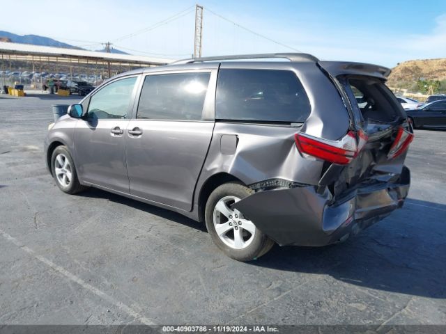 5TDKK3DC6GS764533 Toyota Sienna Le 8 Passenger