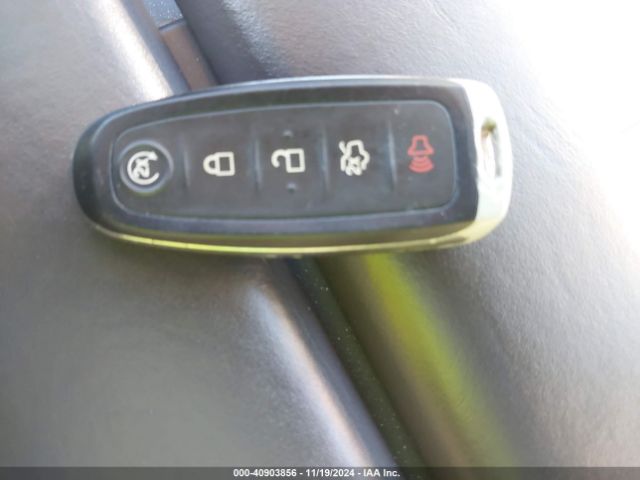 1LNHL9EK2EG605107 Lincoln MKS