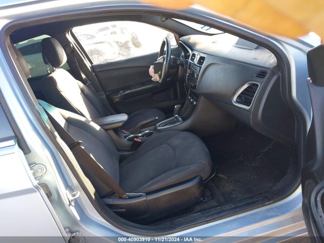Chrysler 200 Touring 2014 1C3CCBBB4EN192505 Image 5