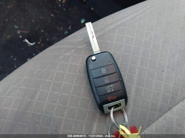 5XYPGDA37HG277521 KIA Sorento 2.4l Lx
