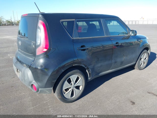 KIA Soul 2014 KNDJN2A22E7011064 Image 4
