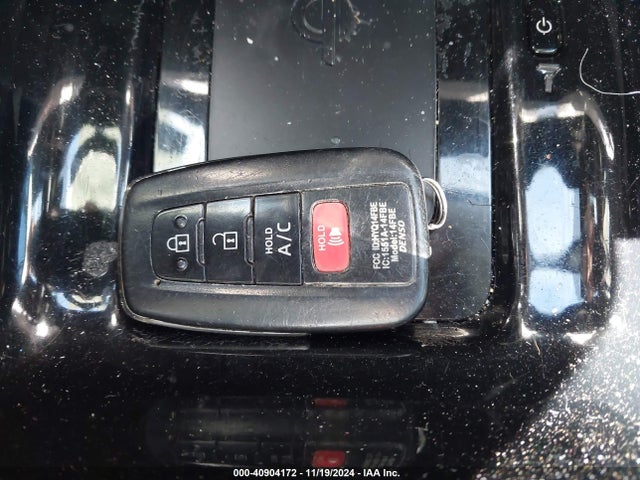 Toyota Prius Prime Advanced 2017 JTDKARFP5H3003887 Image 11
